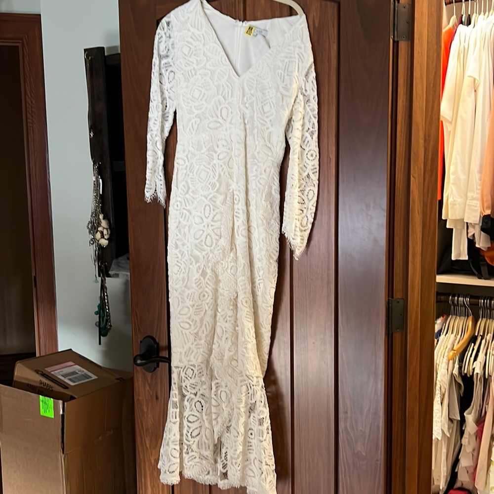 White Alexis three quarter sleeve dry cleaned